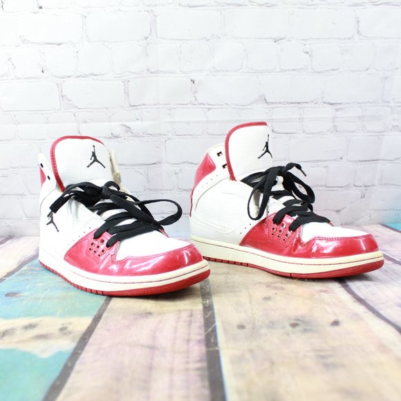 NIKE Air Jordan 1 Flight Mid Basketball Shoe 10 - Picture 3 of 9